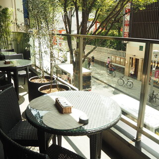 [Kagurazaka Terrace] Overlooking the main street of Kagurazaka, Tokyo