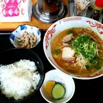 せせらぎ食堂 - 