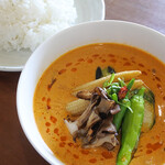 アプランティ - タイ風COCO夏（ココナッツ）レッドカレー1000円税込