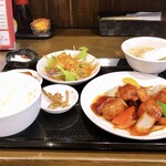 中華酒家 福籠 - 黒豚の酢豚定食 1000円