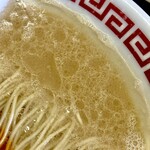 双喜紋 - ネギ抜きのニンニク・辛味アリアリの
      超コッテリ仕様ですd(^_^o)
      スープのアップ！！