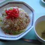 レストラン花林檎 - チャーハン３８０円！スープ付き