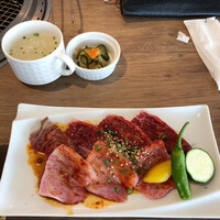 焼肉 The INNOCENT CARVERY 新丸ビル店 - 