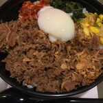 焼肉チャンピオン 東京スカイツリータウン・ソラマチ店 - 牛焼肉丼880円