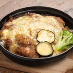 Y.barn - 焼き牛すじカレー