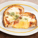 Y.barn - ピザトースト