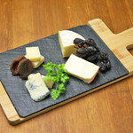 Assortment of 4 types of cheese