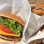 FRESHNESS BURGER - 