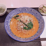 中国菜館 志苑 - 汁なし坦々麺(麺半分です)