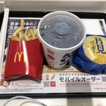 McDonalds - 月見バーガーセット640円。