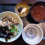 牡蠣屋 - かきめし \1,000