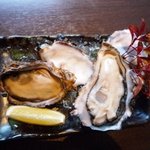 牡蠣屋 - 生牡蠣 \800