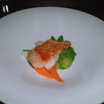 プレーゴドゥーエ - 金目鯛のうろこ焼き