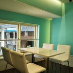 X-cafe - 内観写真:X-cafe(エックスカフェ) 2020年8月1日オープン 水道筋商店街(灘区)