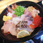大漁屋 - 能登島丼