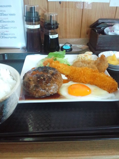 くぅーでしゃ ネコ円倶楽部 日本大通り 串揚げ 串かつ 食べログ