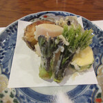 安納芋、ホタテ、舞茸、アブラボウズ、タラの芽、ズッキーニの天ぷら