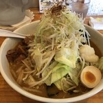 北海道らーめん小林屋 - 札幌らーめん野菜大盛りﾄｯﾋﾟﾝｸﾞ野菜