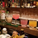 PUBLIC BAR 19 - 各式各樣的雞尾酒