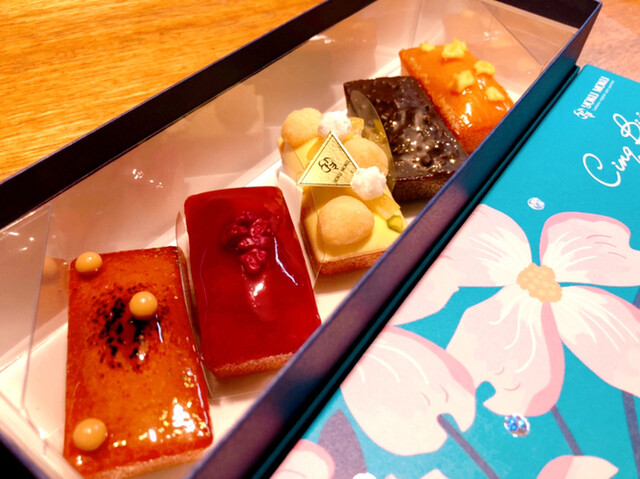 手土産やプレゼント向きな焼き菓子 By リモコンてんこもり ヨックモック 青山本店 Yoku Moku 表参道 洋菓子 その他 食べログ 手土産やプレゼント向きな焼き菓子 By リモコンてんこもり ヨックモック 青山本店 Yoku Moku 表参道 洋菓子 その他 食べログ