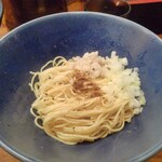 麺処 にぼし香 - 背脂の和え玉