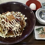 Sukiya - 「お好み牛玉丼 広島Mix（並）」680円也。税込。