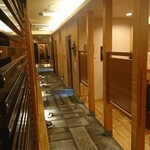 ブラッスリー　楽や - 店内①