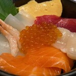 Izumi Suisam Maguro Sakaba - 海鮮丼