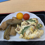 おかだうどん - 定食のオカズ〜♪