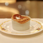 ザ・テラス - 紅茶のスフレ＠いつもよりなんだかべシャンとした状態でした