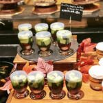 ザ・テラス - 白玉あずきと抹茶の寒天@白玉3個、黒豆、粒あん、抹茶寒天。涼やかな抹茶スイーツ。結構重量級