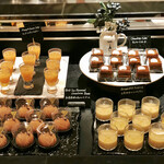 ザ・テラス - 冷蔵コーナー（通称アトリエ）＠中央