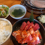Horumon Hompo Honoo - 三種焼き肉ランチの￥880　全貌