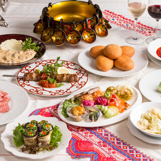 ロシアはもとより、コーカサス地方や中央アジア郷土料理をご用意