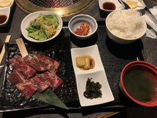 上野で肉メインのランチを食べよう おすすめのお店選 食べログまとめ 上野で肉メインのランチを食べよう おすすめのお店選 食べログまとめ
