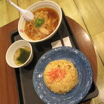 松軒中華食堂 - 掛川満満セット（醤油ラーメン）