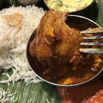 ダバ インディア - チキンがジューシー