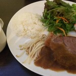 Kajuaru Resutoran Ando Baru Sa Thi Zu - ランチ800円 三元豚 ポーク美味しかったです。スープの味付けが塩辛すぎました。