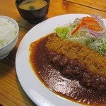 洋食のくんた - ビフカツ、ごはん・みそ汁付きで1200円