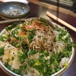 Taihou - 名物　湯豆腐しらす丼