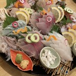 かもめ食堂 - 刺し身の盛合せ