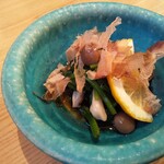 かもめ食堂 - シメジとほうれん草のおひたし