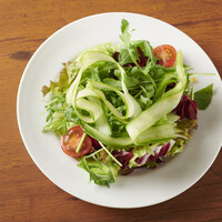 色々葉野菜のグリーンサラダ　自家製ドレッシング