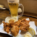 遊酒食堂 宇都宮 - 宇都宮のから揚げと
      生ビール