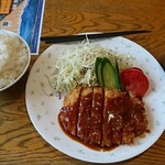 鹿ジビエと手作り定食カイザー - 豚カツ定食 ¥1140 