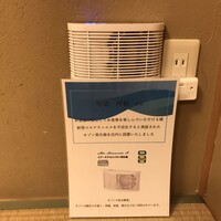 旬菜坪根 - 当店では、コロナ対策として、アクリルパーテーションとオゾン装置を各部屋に設置しております。