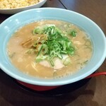 ラーメン銀閣 - 