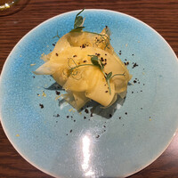 le・sud - 水色と黄色のコントラスト。青のお皿は使い方が難しいですが、美味しそうに見えますね✧︎