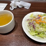 いきなりステーキ - スープとサラダ