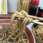 笑福亭 - ワシワシ極太麺に絡み付くスープ